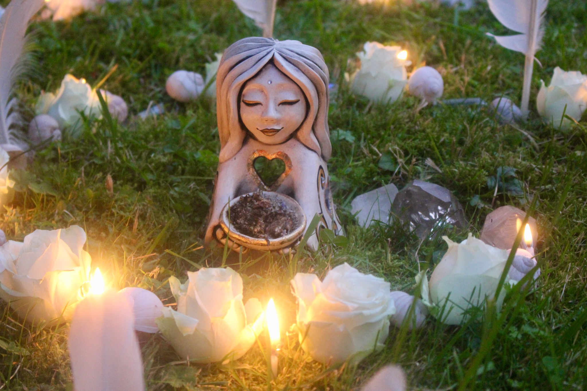 Altes Wissen Beitragsbild - „Kraft des Feuers und der Feuerrituale – Entzünde dein Herzensfeuer“